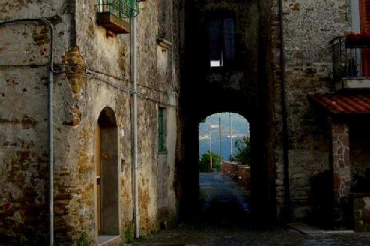 Escorts Prignano Cilento, Italy — Local Companions