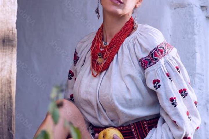 Escorts Putyla, Ukraine — Local Companions