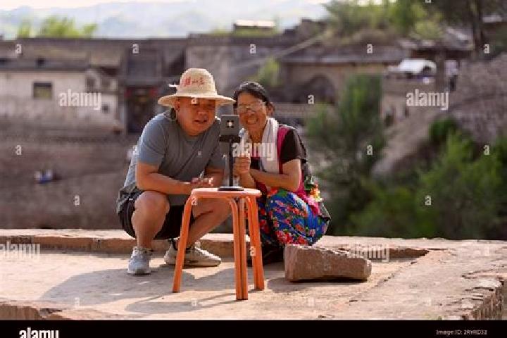 Escorts Qikou, China — Local Companions