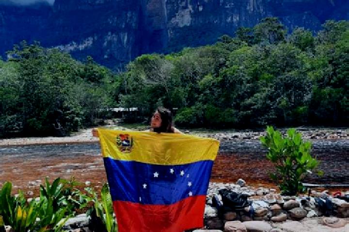 Escorts Queniquea, Venezuela — Local Companions