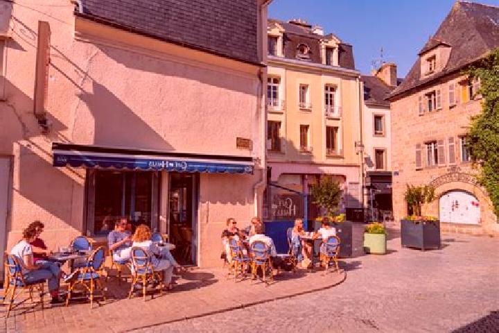 Escorts Quimperle, France — Local Companions