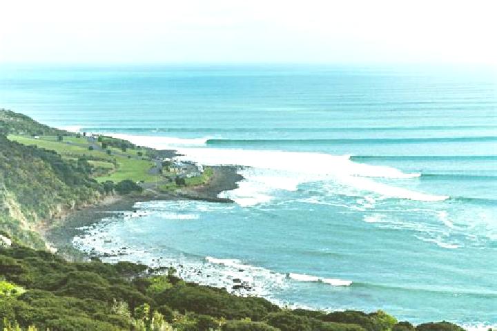 Escorts Raglan, New Zealand — Local Companions