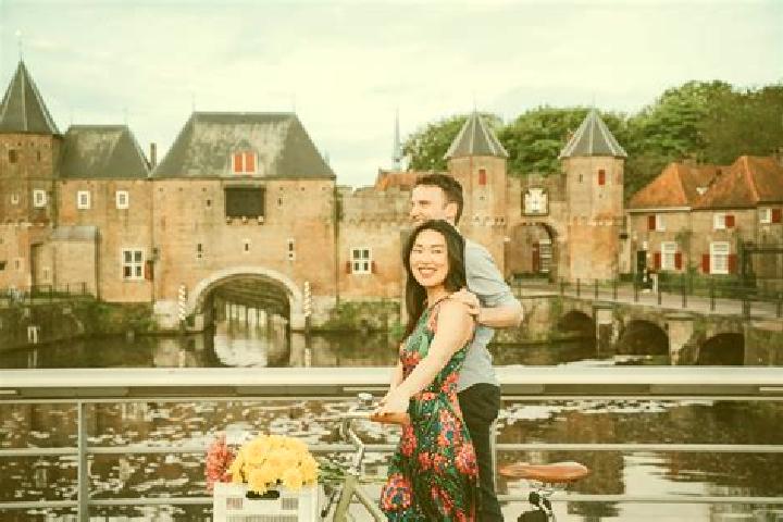 Escorts Randenbroek, Netherlands — Local Companions
