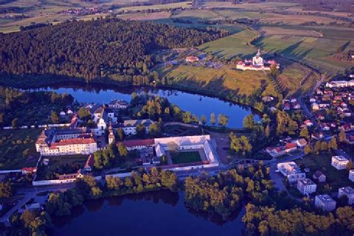 Escorts Rataje nad Sazavou, Czech Republic — Local Companions