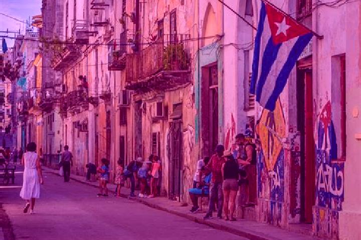 Escorts Regla, Cuba — Local Companions