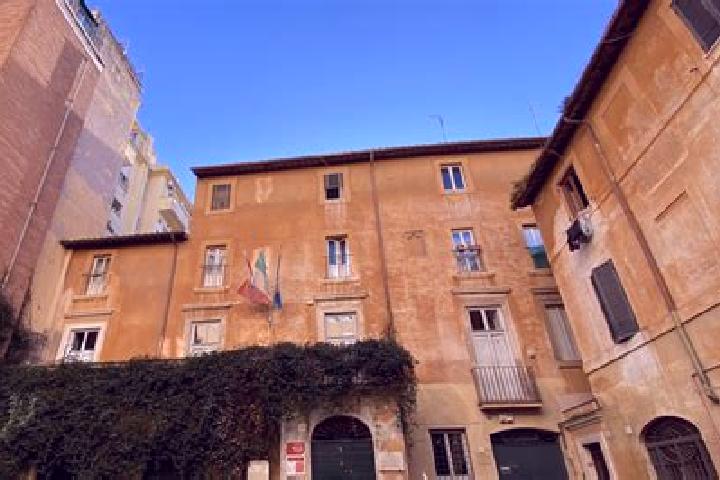 Escorts Regola, Italy — Local Companions
