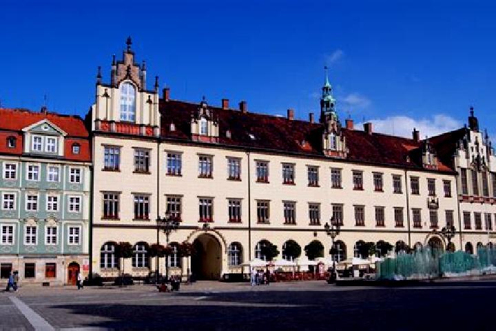 Escorts Rejon alei Kromera, Poland — Local Companions