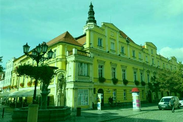 Escorts Rejon placu Grunwaldzkiego, Poland — Local Companions