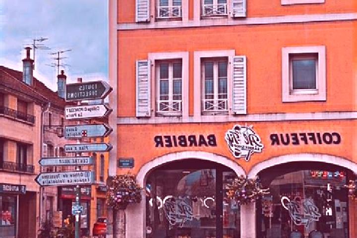 Escorts Remiremont, France — Local Companions