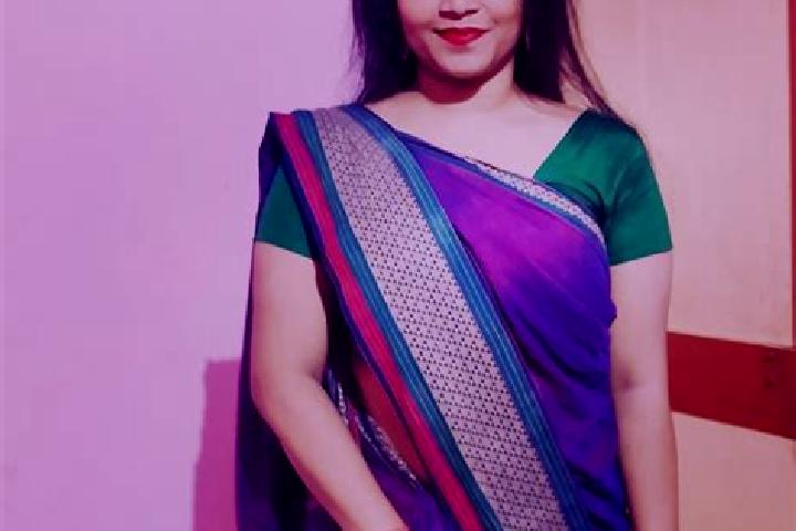 Escorts Renukut, India — Local Companions