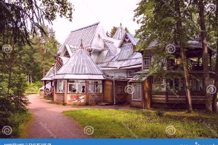 Escorts Repino, Russia — Local Companions