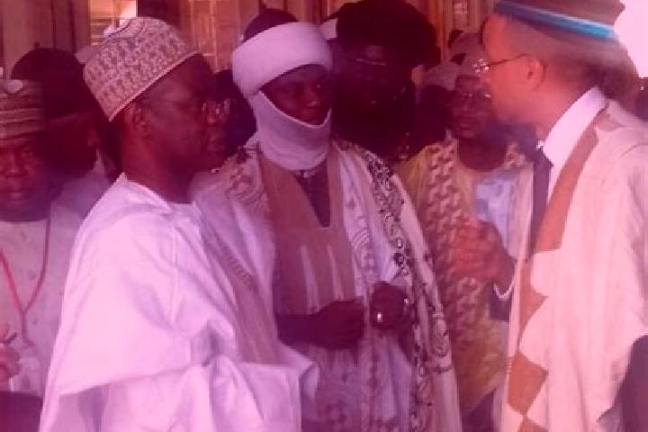 Escorts Rey Bouba, Cameroon — Local Companions