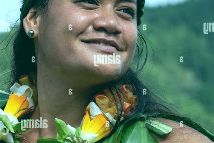 Escorts Rikitea, French Polynesia — Local Companions