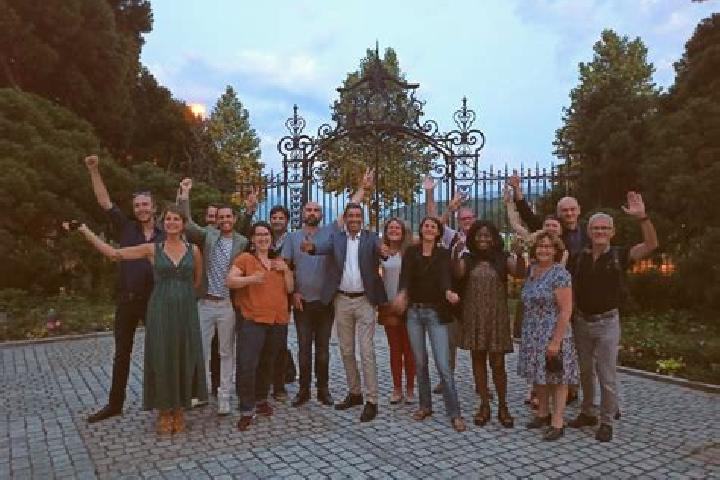Escorts Rodes, France — Local Companions