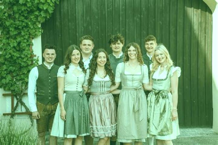 Escorts Roith, Austria — Local Companions