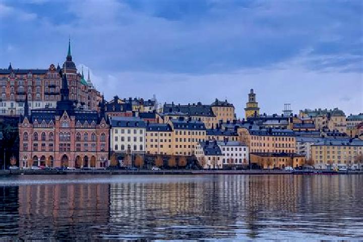 Escorts Roknaes, Sweden — Local Companions