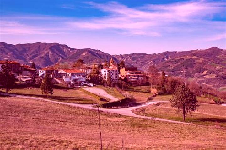 Escorts Ronsecco, Italy — Local Companions