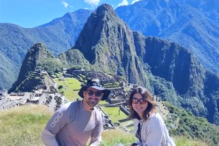 Escorts Rosaspata, Peru — Local Companions