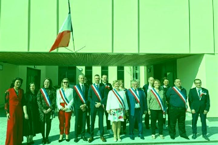 Escorts Rousies, France — Local Companions