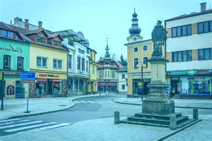 Escorts Roznov pod Radhostem, Czech Republic — Local Companions