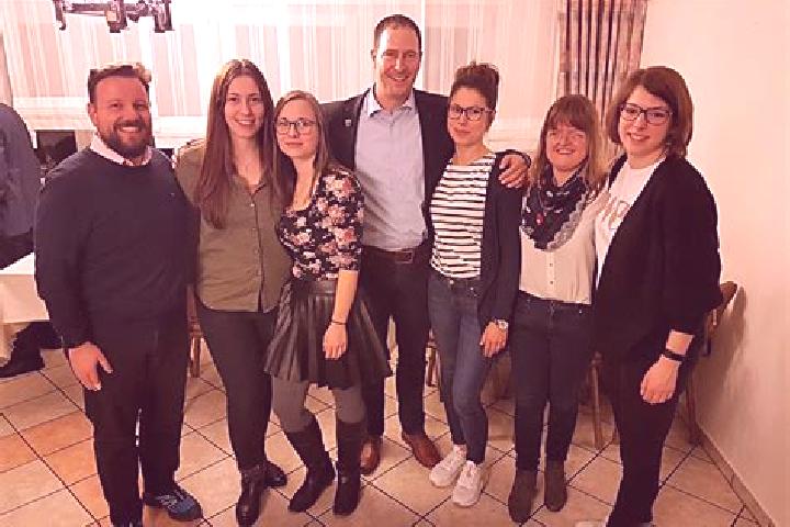 Escorts Rueckersdorf, Austria — Local Companions