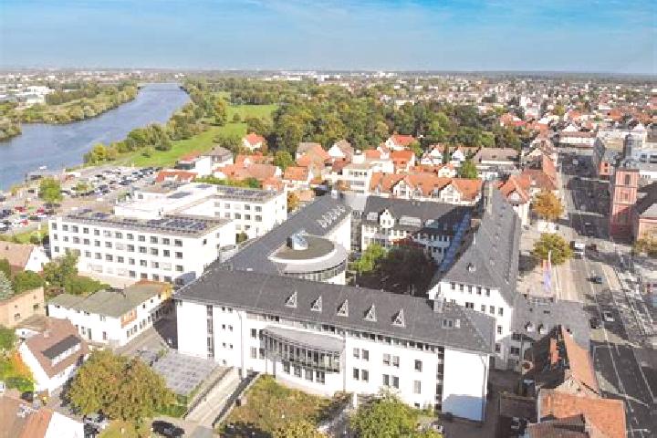Escorts Ruesselsheim am Main, Germany — Local Companions