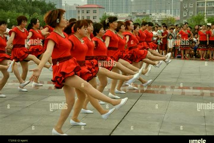 Escorts Runan, China — Local Companions