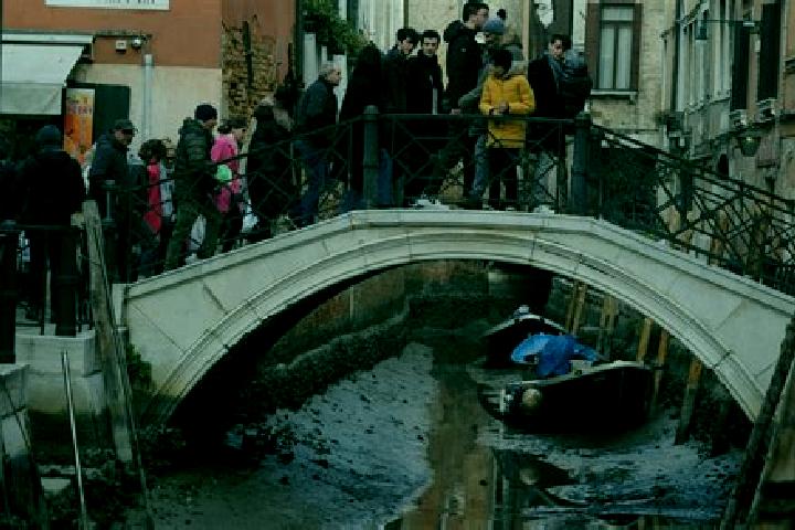 Escorts Sagrado, Italy — Local Companions