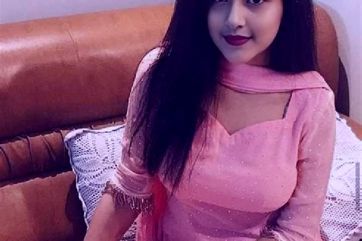 Escorts Sahibabad Daulotpur, India — Local Companions