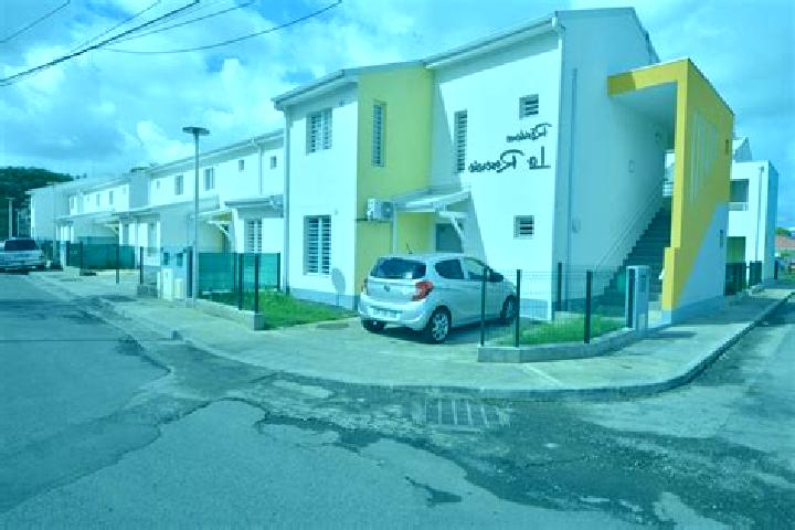 Escorts Saint-Claude, Guadeloupe — Local Companions