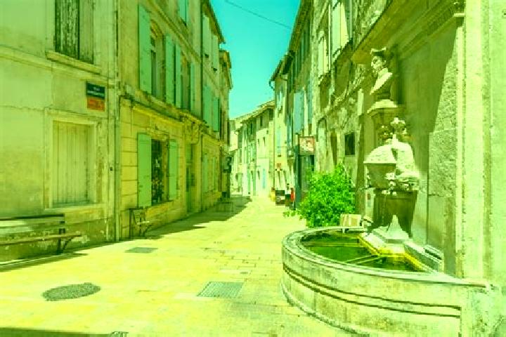 Escorts Saint-Remy-de-Sille, France — Local Companions