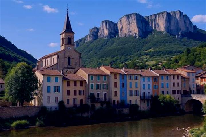 Escorts Saint-Thomas-en-Royans, France — Local Companions