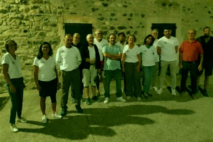 Escorts Saint-Vincent-de-Barres, France — Local Companions