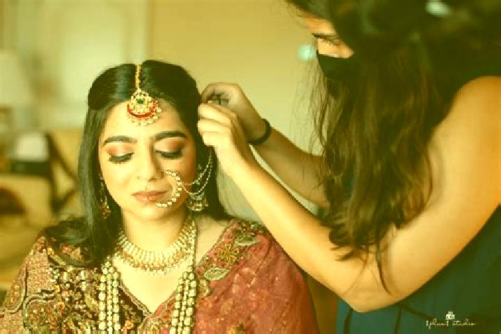 Escorts Salon, India — Local Companions