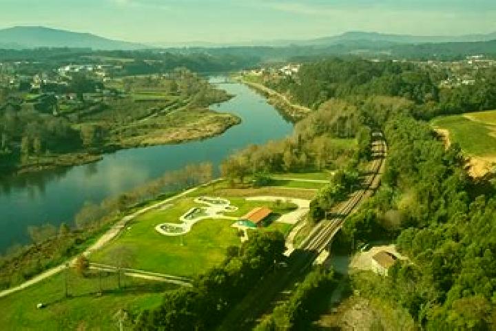 Escorts Salvatierra de Mino, Spain — Local Companions