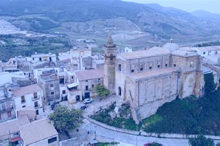 Escorts Sambuca di Sicilia, Italy — Local Companions