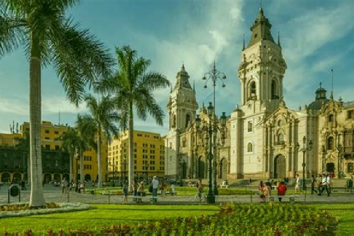 Escorts San Clemente de Lima, Mexico — Local Companions
