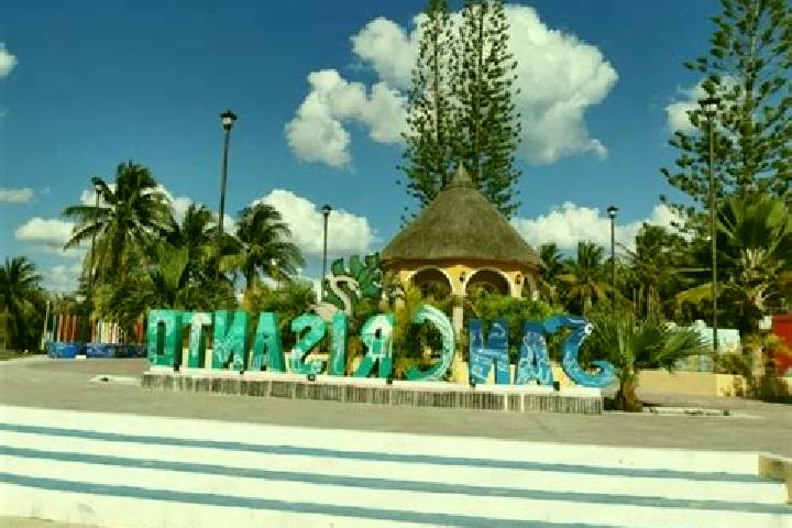 Escorts San Crisanto, Mexico — Local Companions