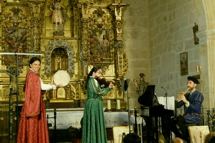 Escorts San Cristobal de la Cuesta, Spain — Local Companions