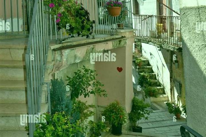 Escorts San Giovanni in Galdo, Italy — Local Companions