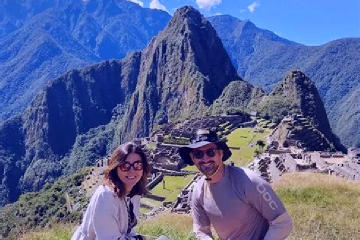 Escorts San Gregorio, Peru — Local Companions