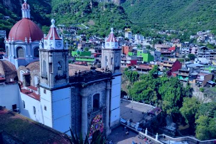 Escorts San Jose Chalmita, Mexico — Local Companions