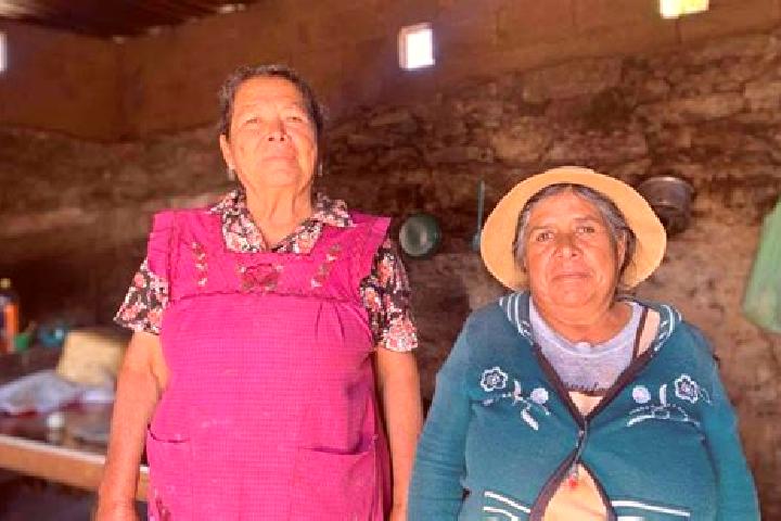 Escorts San Jose Xacxamayo, Mexico — Local Companions