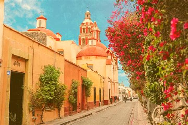 Escorts San Juan Colon, Mexico — Local Companions