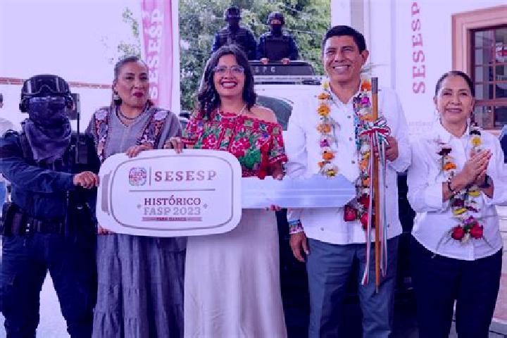Escorts San Lorenzo Cacaotepec, Mexico — Local Companions