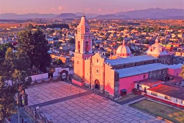 Escorts San Mateo Coatepec, Mexico — Local Companions