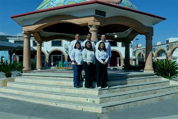 Escorts San Miguel Buenavista, Mexico — Local Companions