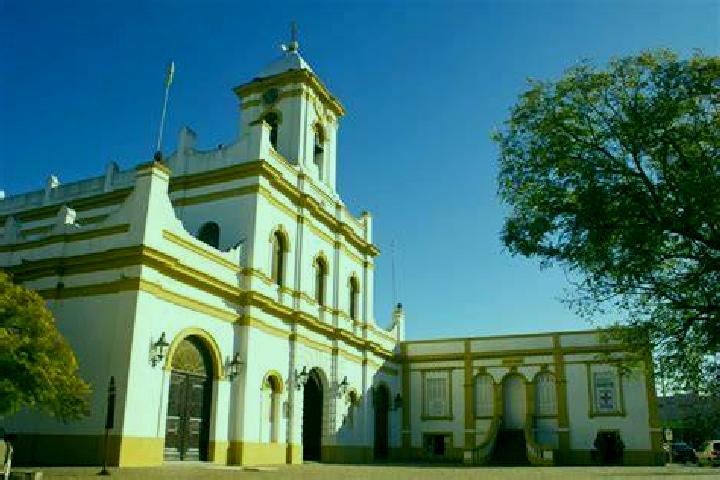 Escorts San Miguel del Monte, Argentina — Local Companions