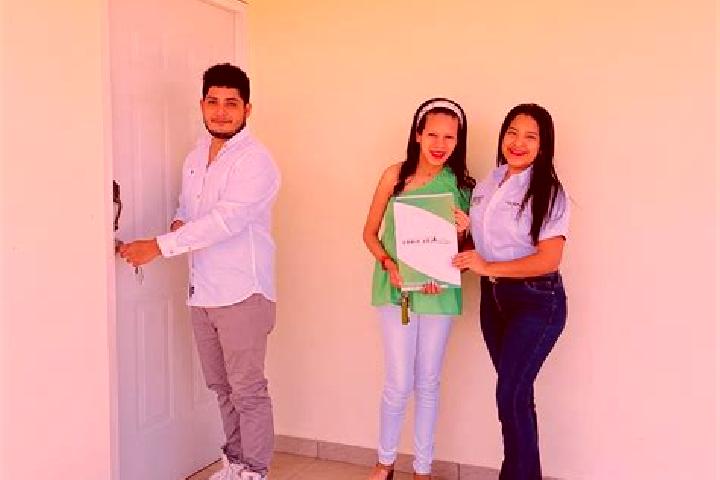 Escorts San Miguel del Yuco, Panama — Local Companions