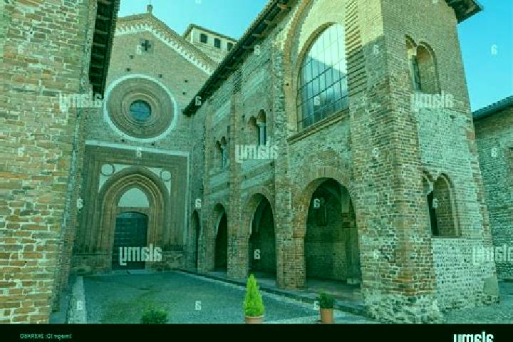 Escorts San Nazzaro Sesia, Italy — Local Companions